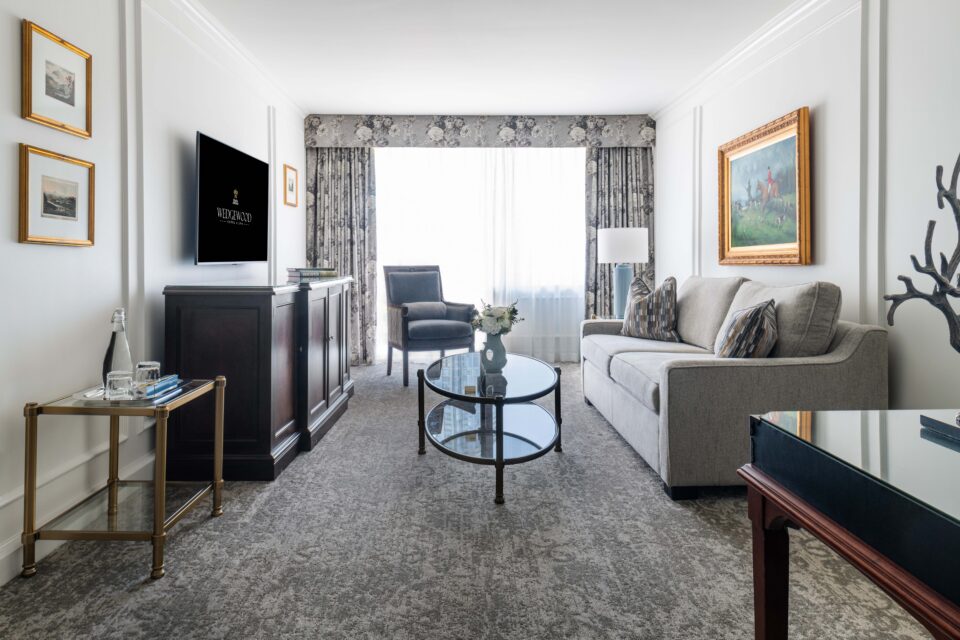 Deluxe Suite Living Room