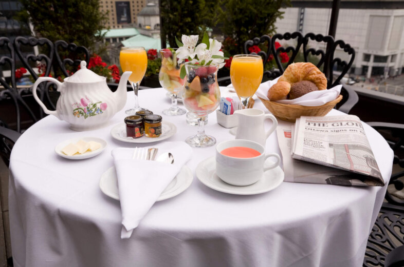 terrace breakfast - 300 DPI