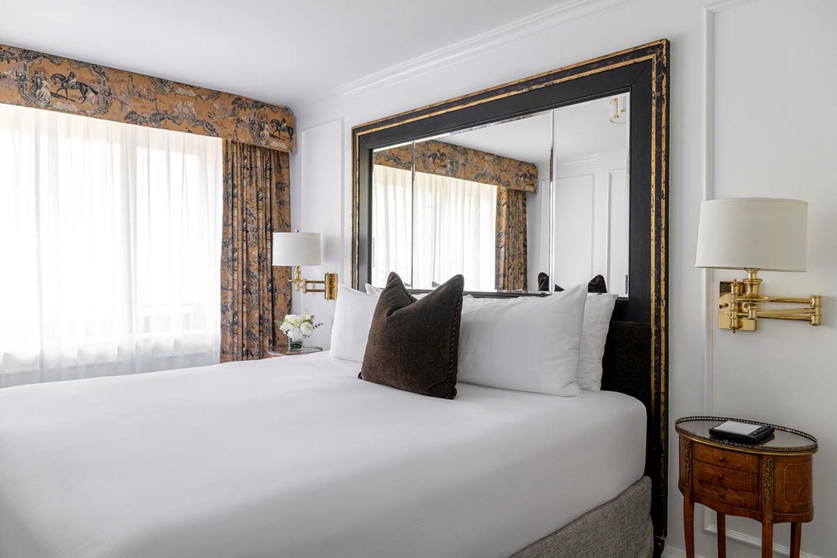 DSKF2-WedgewoodSuite-Bedroom